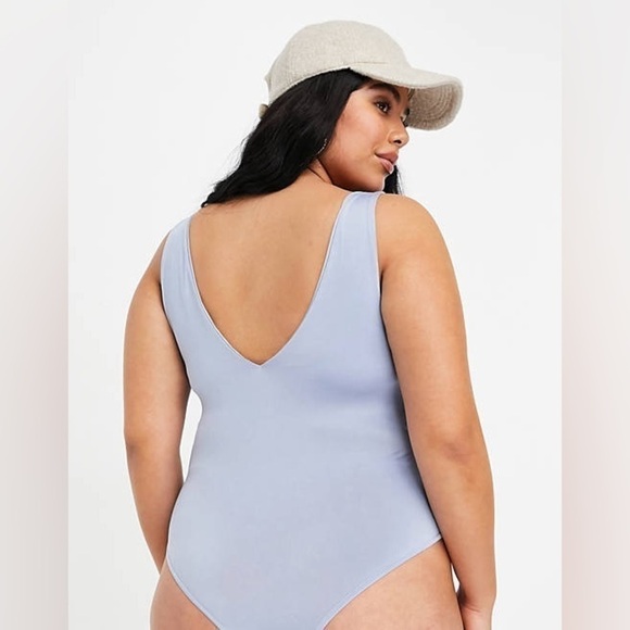 *Missguided Plus Seamless V-Neck Bodysuit NWT Baby Blue Sz 18 - Picture 2 of 10